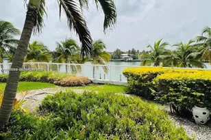 6580 Indian Creek Dr, Miami Beach, FL 33141 - Photo 9