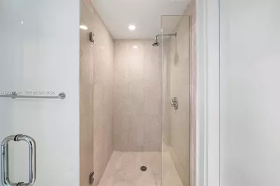 200 Biscayne Boulevard Way #4308, Miami, FL 33131 - Photo 15
