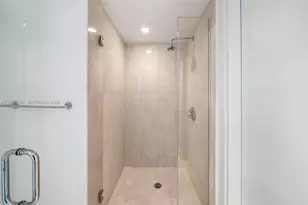 200 Biscayne Blvd Way, Miami, FL 33131 - Photo 15