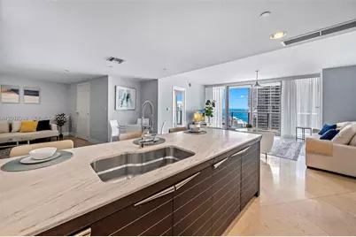 200 Biscayne Boulevard Way #4308, Miami, FL 33131 - Photo 9