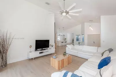 19871 SW 3rd Pl, Pembroke Pines, FL 33029 - Photo 7