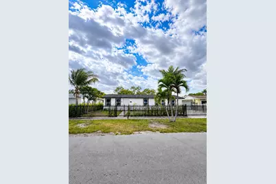19050 SW 125th Ave, Miami, FL 33177 - Photo 1
