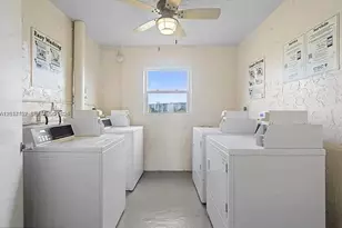 3051 S Palm Aire Dr, Pompano Beach, FL 33069 - Photo 23