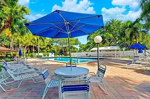 3051 S Palm Aire Dr, Pompano Beach, FL 33069 - Photo 25