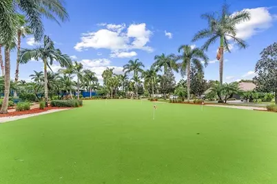 22 S Cortez Dr, Margate, FL 33068 - Photo 11