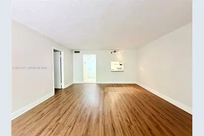 450 Commodore Dr #214, Plantation, FL 33325 - Photo 7