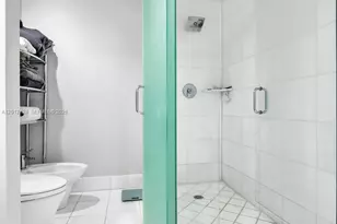 2950 NE 188th St, Aventura, FL 33180 - Photo 21