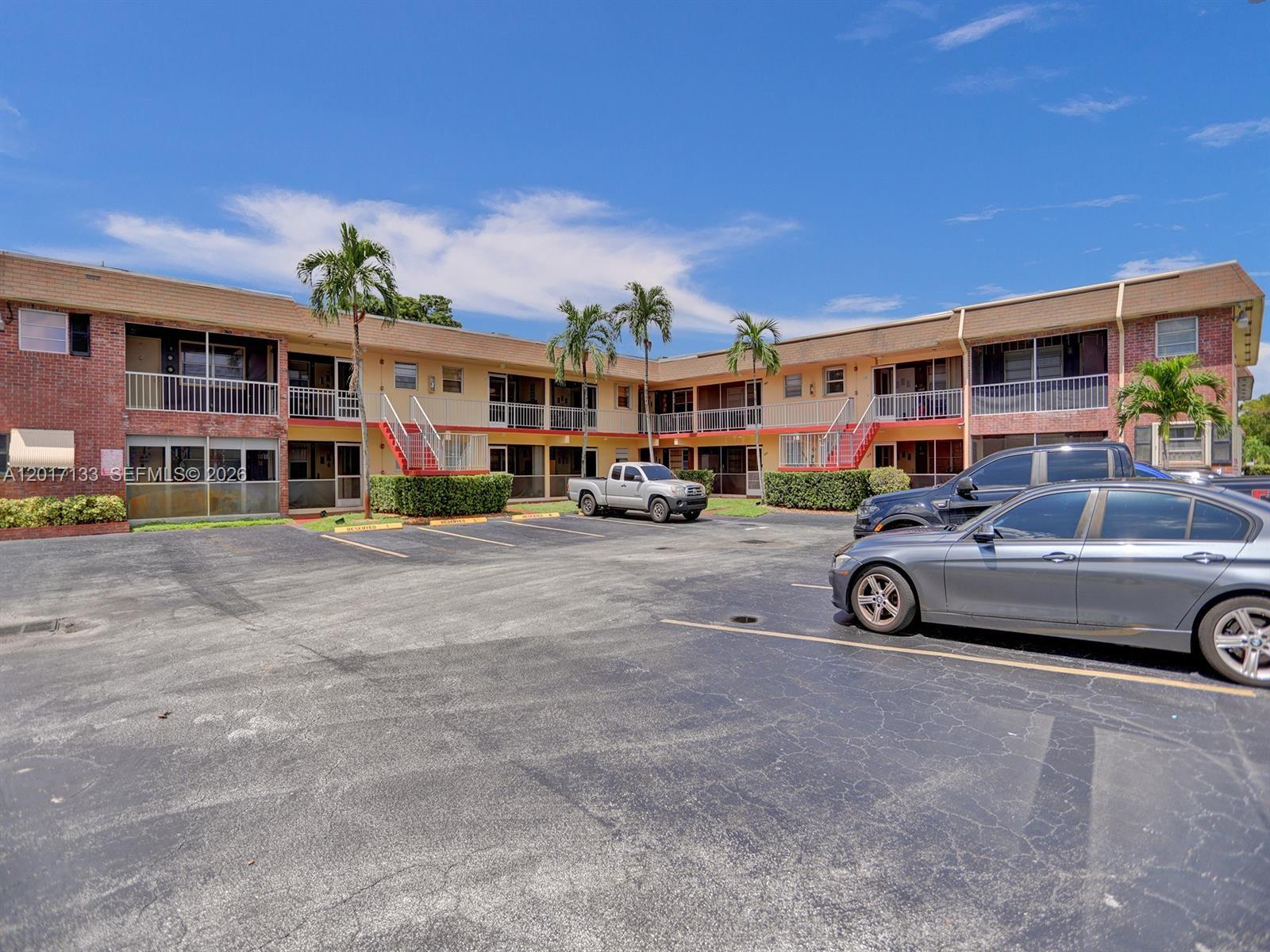 2040 NW 81st Ave #117 - 2040 NW 81st Ave #117, Pembroke Pines, FL 33024 Luxury Property | Jose Angel Pina