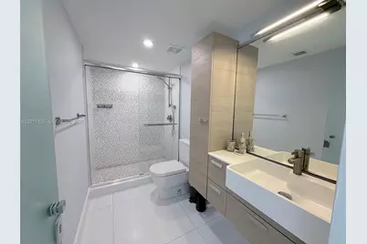 19390 Collins Ave #907, Sunny Isles Beach, FL 33160 - Photo 7