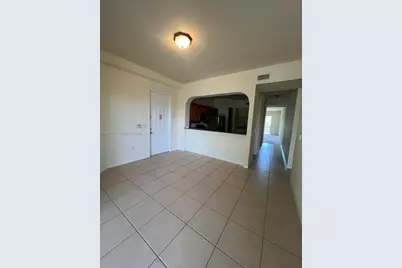 3500 Oaks Clubhouse Dr #211, Pompano Beach, FL 33069 - Photo 7