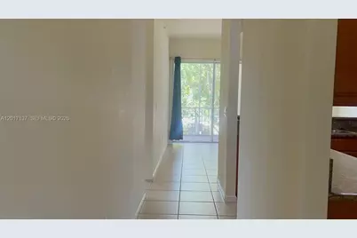 3500 Oaks Clubhouse Dr #211, Pompano Beach, FL 33069 - Photo 5