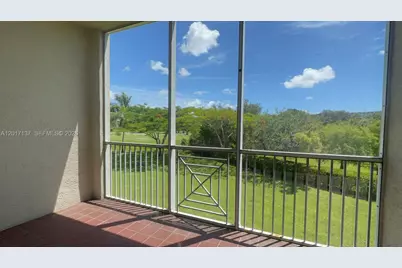 3500 Oaks Clubhouse Dr #211, Pompano Beach, FL 33069 - Photo 17