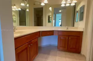 3500 Oaks Clubhouse Dr, Pompano Beach, FL 33069 - Photo 13