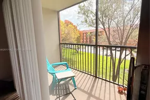 571 SW 142nd Ave, Pembroke Pines, FL 33027 - Photo 21