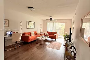 571 SW 142nd Ave, Pembroke Pines, FL 33027 - Photo 9