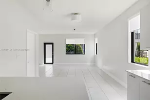 4426 83rd Parkway, Doral, FL 33166 - Photo 9