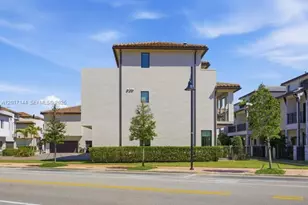 4426 83rd Parkway, Doral, FL 33166 - Photo 5