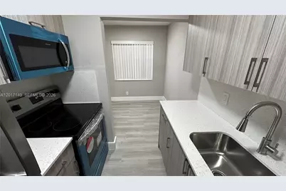 4101 NW 30th Ter #4, Lauderdale Lakes, FL 33309 - Photo 5