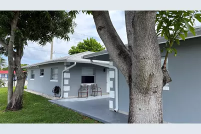 4101 NW 30th Ter #4, Lauderdale Lakes, FL 33309 - Photo 15