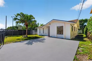 10210 SW 175th St, Miami, FL 33157 - Photo 3