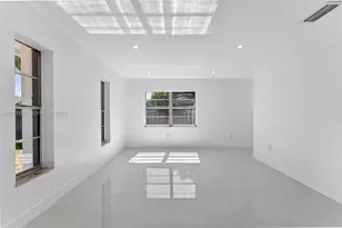 10210 SW 175th St, Miami, FL 33157 - Photo 11