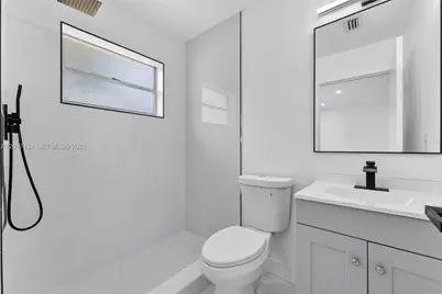 10210 SW 175th St, Miami, FL 33157 - Photo 9