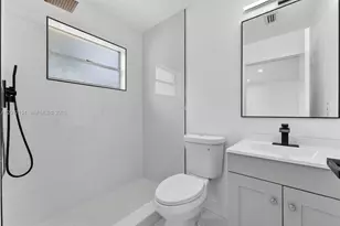 10210 SW 175th St, Miami, FL 33157 - Photo 9