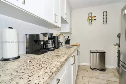 8240 SW 210th St #207, Cutler Bay, FL 33189 - Photo 11