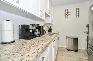 8240 SW 210th St, Cutler Bay, FL 33189 - Photo 11