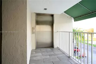 8240 SW 210th St, Cutler Bay, FL 33189 - Photo 5