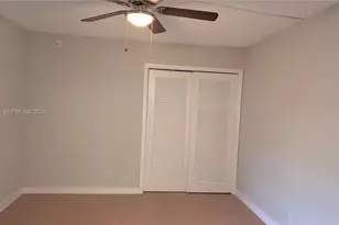 3212 NE 7th Pl, Pompano Beach, FL 33062 - Photo 9