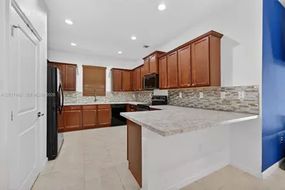27902 SW 134th Ct, Homestead, FL 33032 - Photo 7
