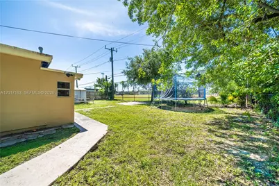 6472 Pierce St, Hollywood, FL 33024 - Photo 3