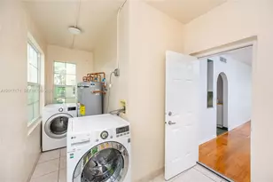 32 Calabria Ave, Coral Gables, FL 33134 - Photo 15