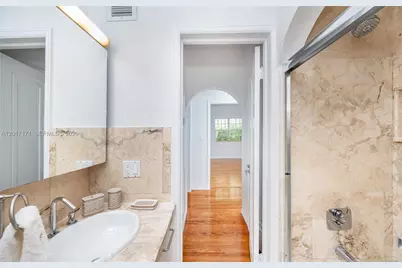 32 Calabria Ave #1, Coral Gables, FL 33134 - Photo 3