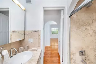 32 Calabria Ave, Coral Gables, FL 33134 - Photo 3