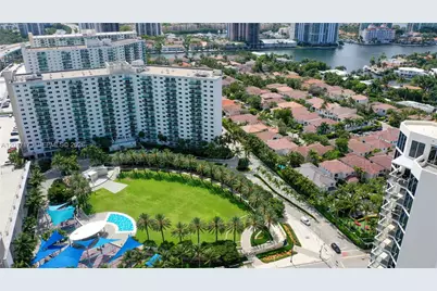 19370 Collins Ave #621, Sunny Isles Beach, FL 33160 - Photo 5
