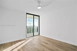 3675 N Country Club Dr, Aventura, FL 33180 - Photo 37