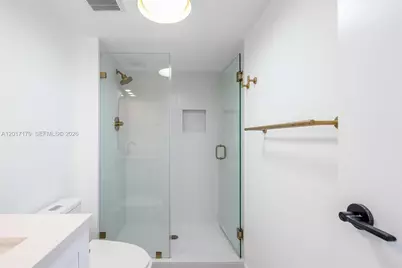 3675 N Country Club Dr #1906, Aventura, FL 33180 - Photo 39
