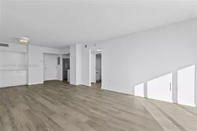 3675 N Country Club Dr #1906, Aventura, FL 33180 - Photo 17