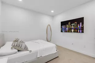 15540 NW 88th Ave, Miami Lakes, FL 33018 - Photo 27