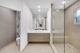 15540 NW 88th Ave, Miami Lakes, FL 33018 - Photo 25