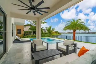 15540 NW 88th Ave, Miami Lakes, FL 33018 - Photo 31