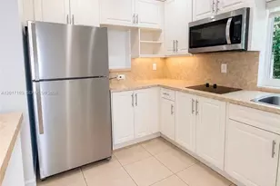 235 SW 64th Ave, Miami, FL 33144 - Photo 5