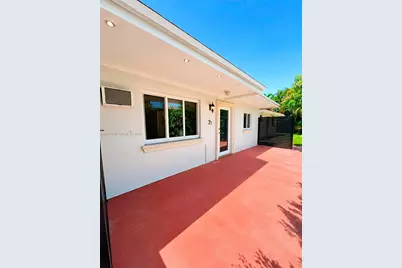 235 SW 64th Ave #2B, Miami, FL 33144 - Photo 1