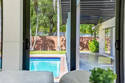 8120 SW 162nd St, Palmetto Bay, FL 33157 - Photo 47