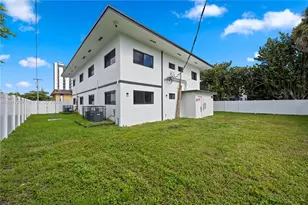 630 NE 166th St, Miami, FL 33162 - Photo 33