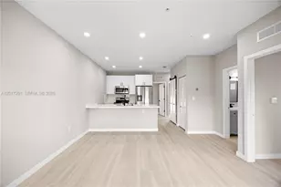 630 NE 166th St, Miami, FL 33162 - Photo 9