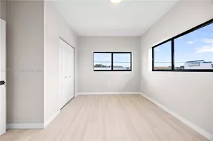 630 NE 166th St, Miami, FL 33162 - Photo 27