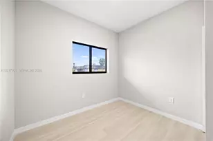 630 NE 166th St, Miami, FL 33162 - Photo 13